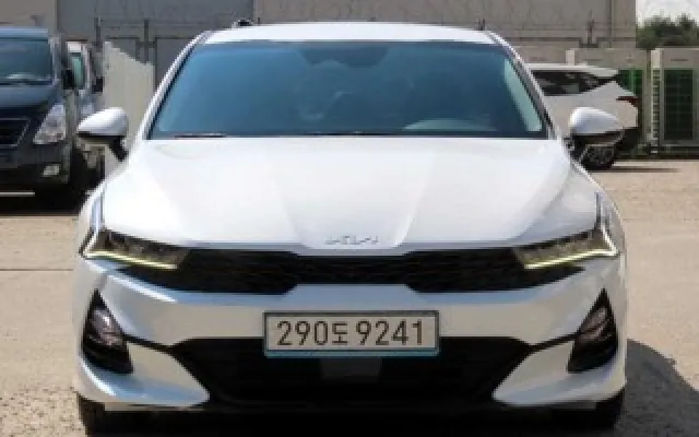 더뉴K5하이브리드 중고차 K5 3세대 2.0 트렌디 매물 사진 13 - 2022/10 113,494km